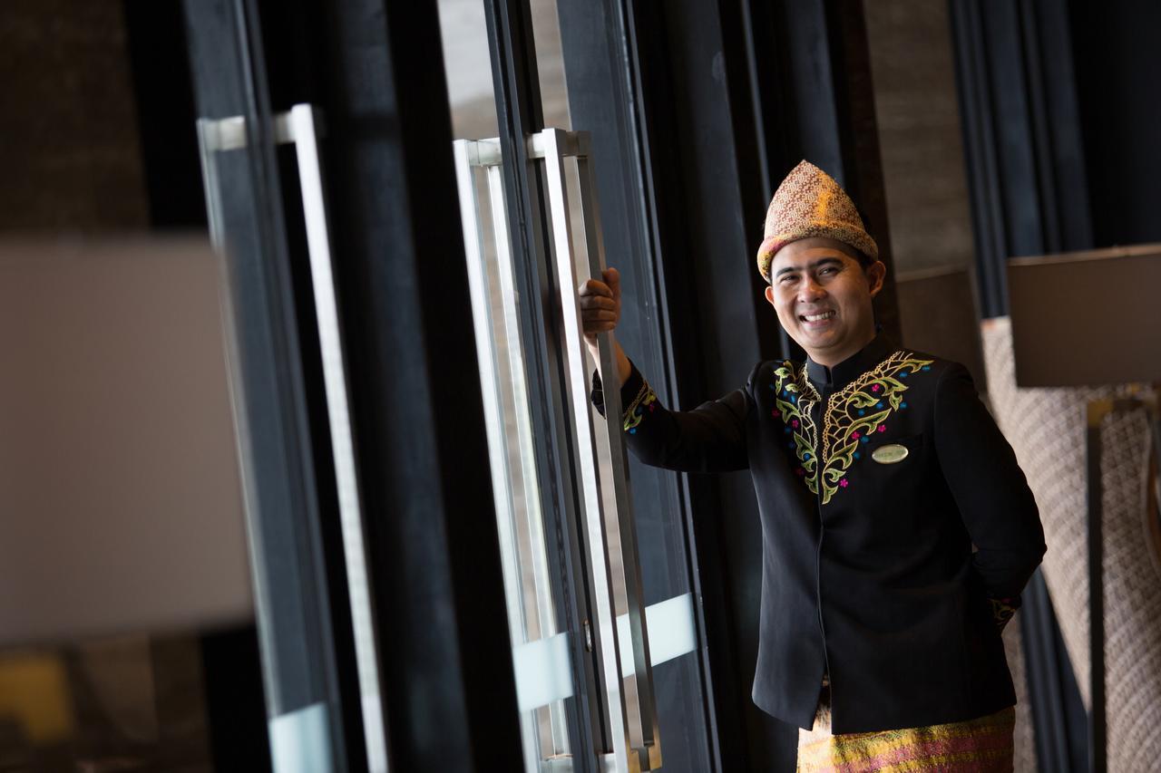 Hotel Santika Premiere Bandara Palembang Exterior foto