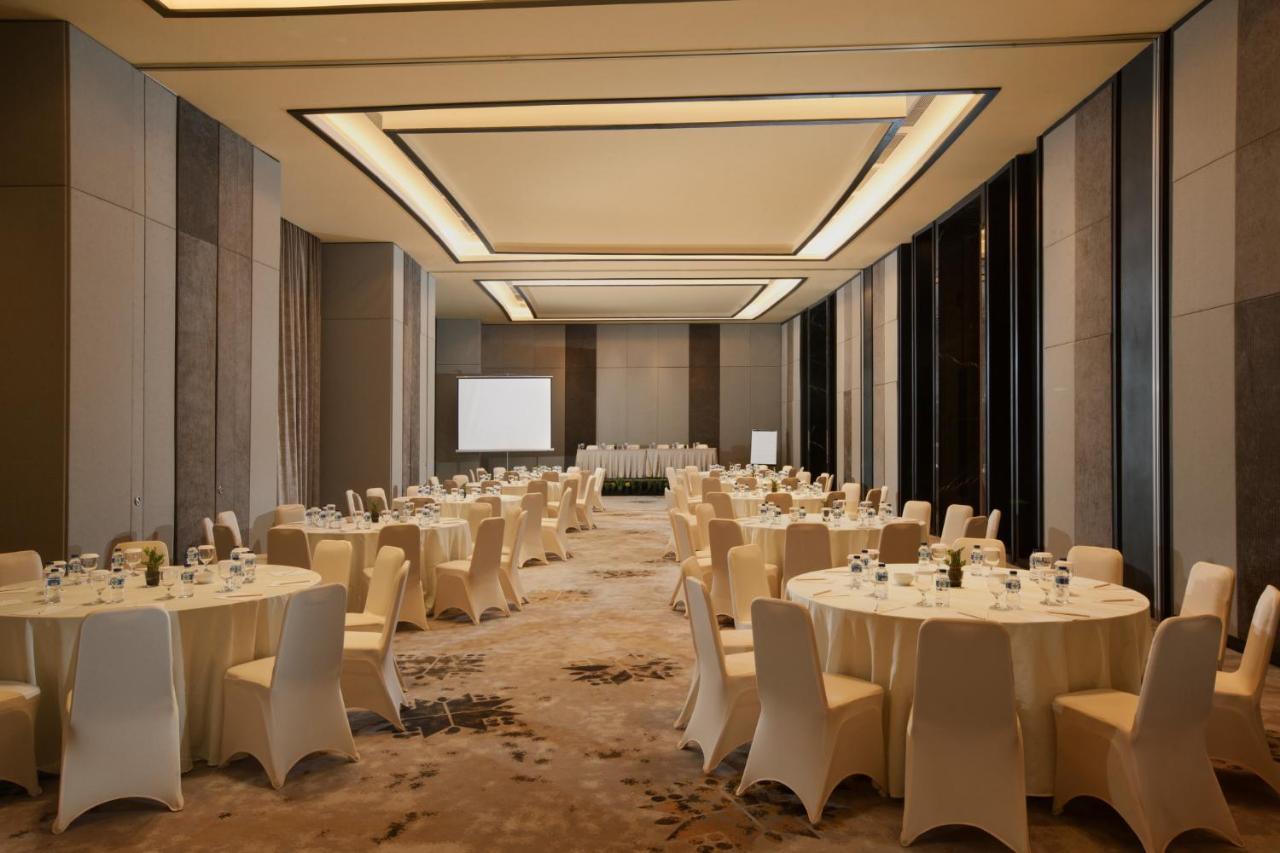 Hotel Santika Premiere Bandara Palembang Exterior foto